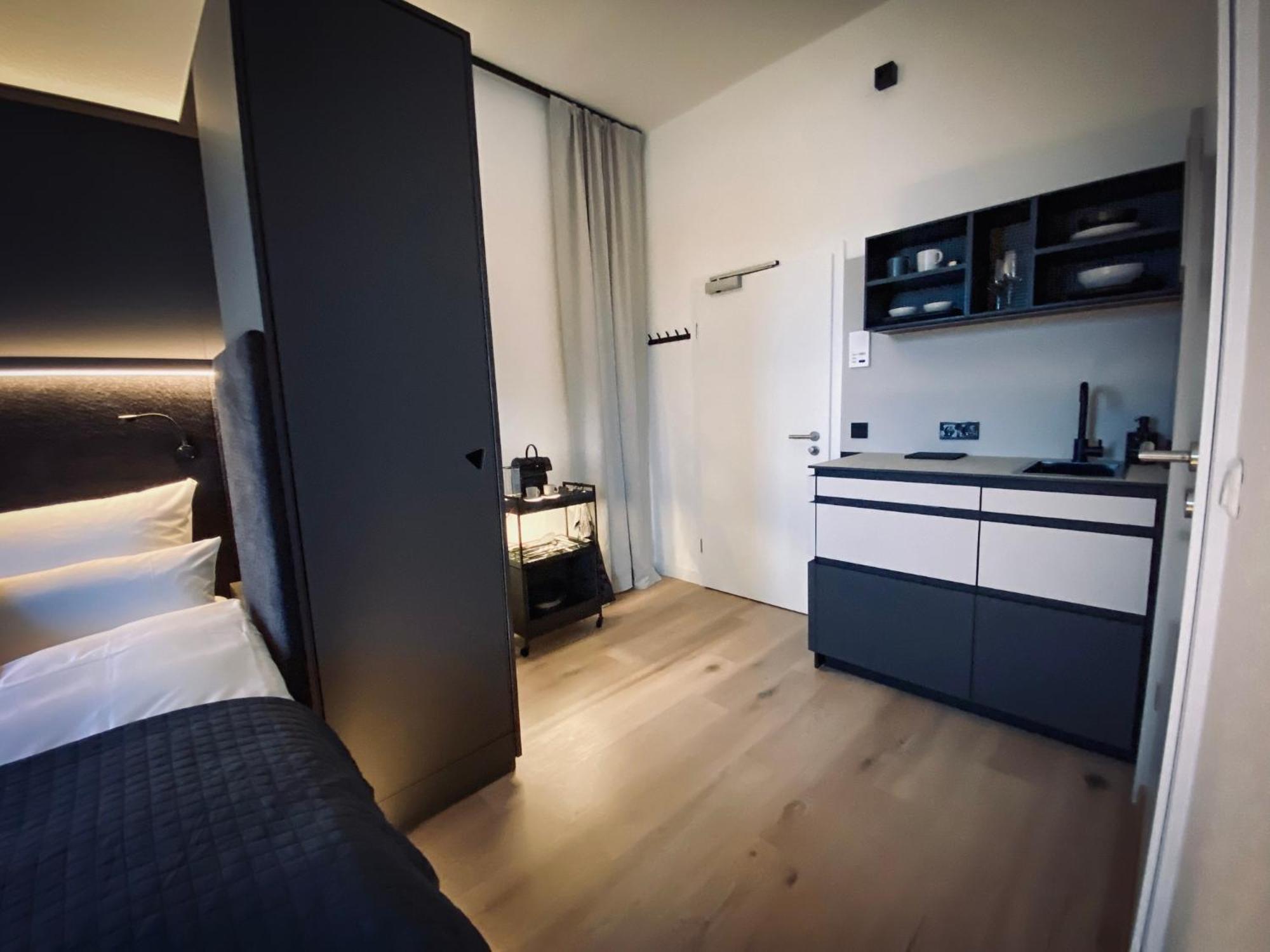 Yokolou - Design-Apartments โคเบลนซ์ ภายนอก รูปภาพ